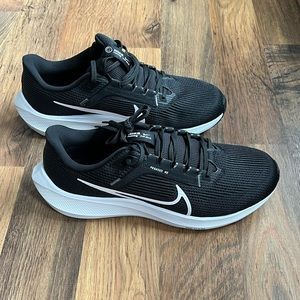 NWT Nike Air Zoom Pegasus 40